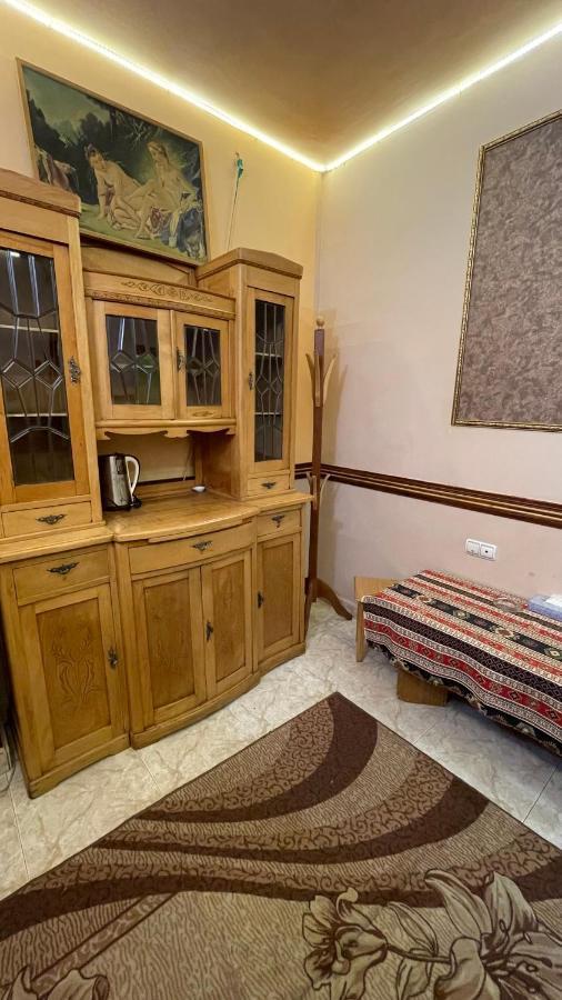 Citrus Guest House Yerevan Bagian luar foto