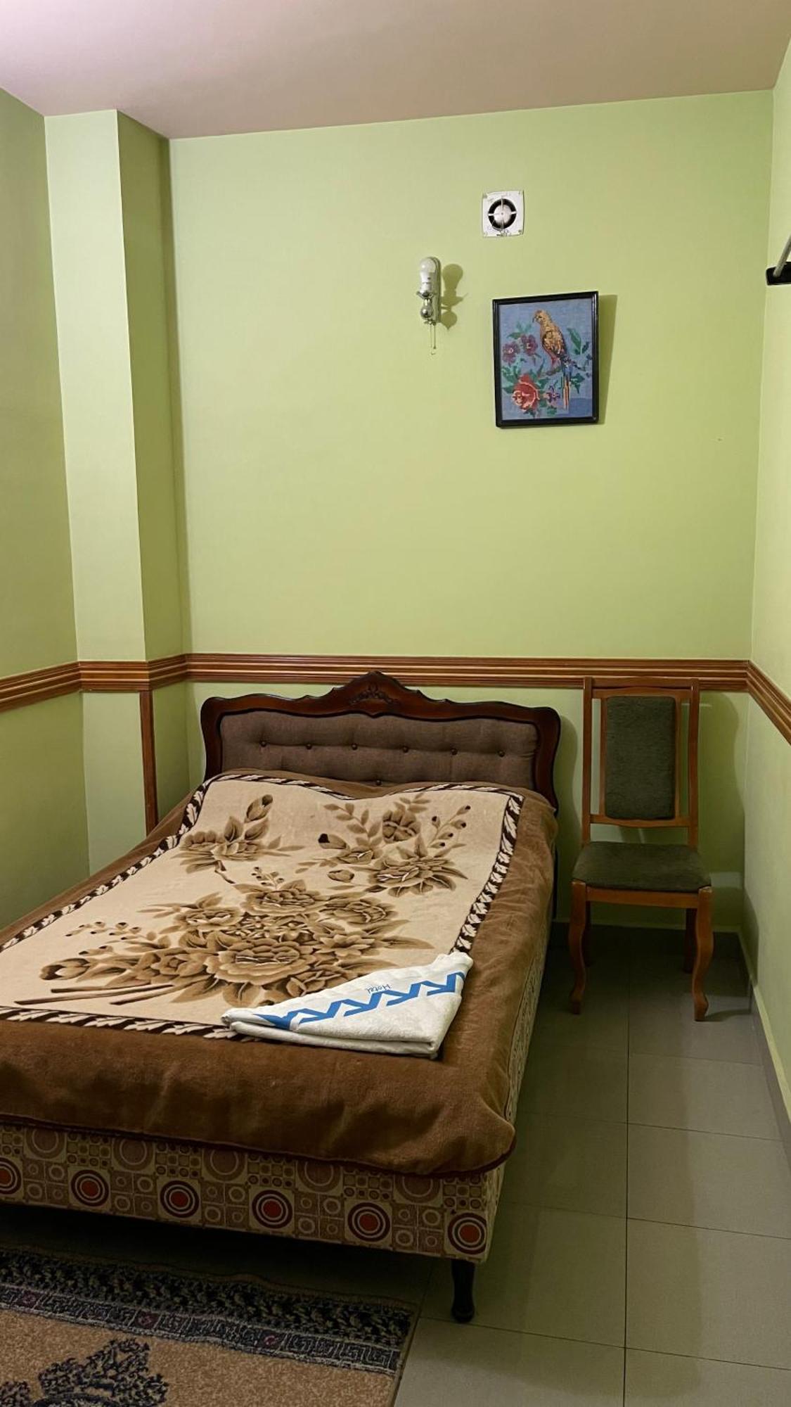 Citrus Guest House Yerevan Bagian luar foto