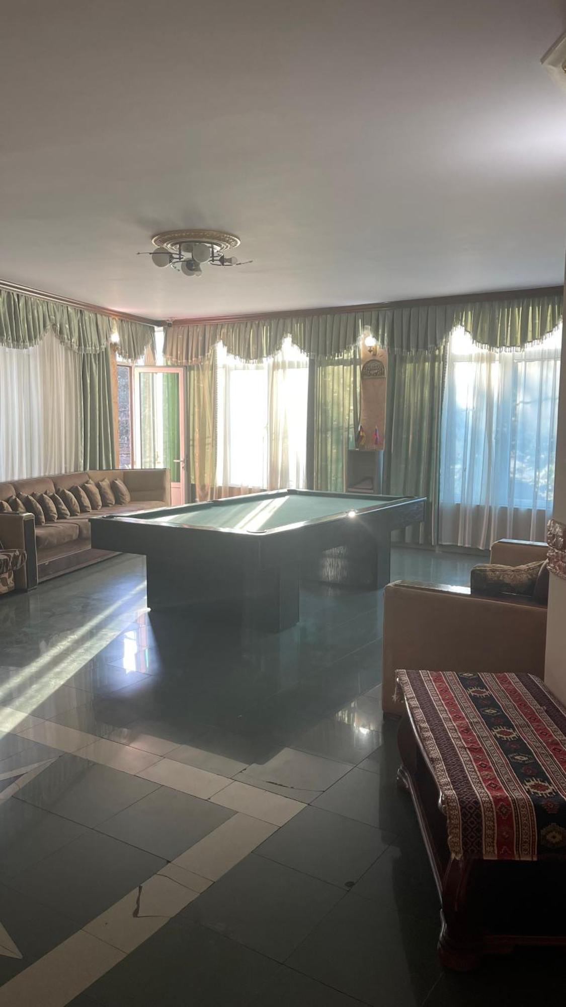 Citrus Guest House Yerevan Bagian luar foto