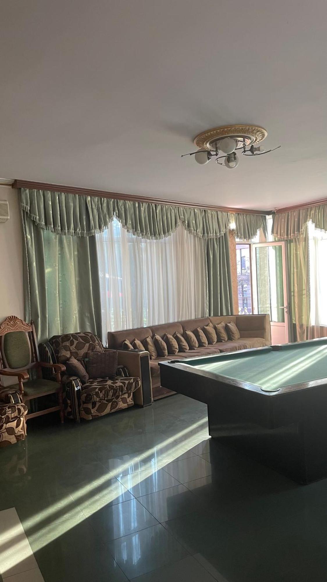 Citrus Guest House Yerevan Bagian luar foto