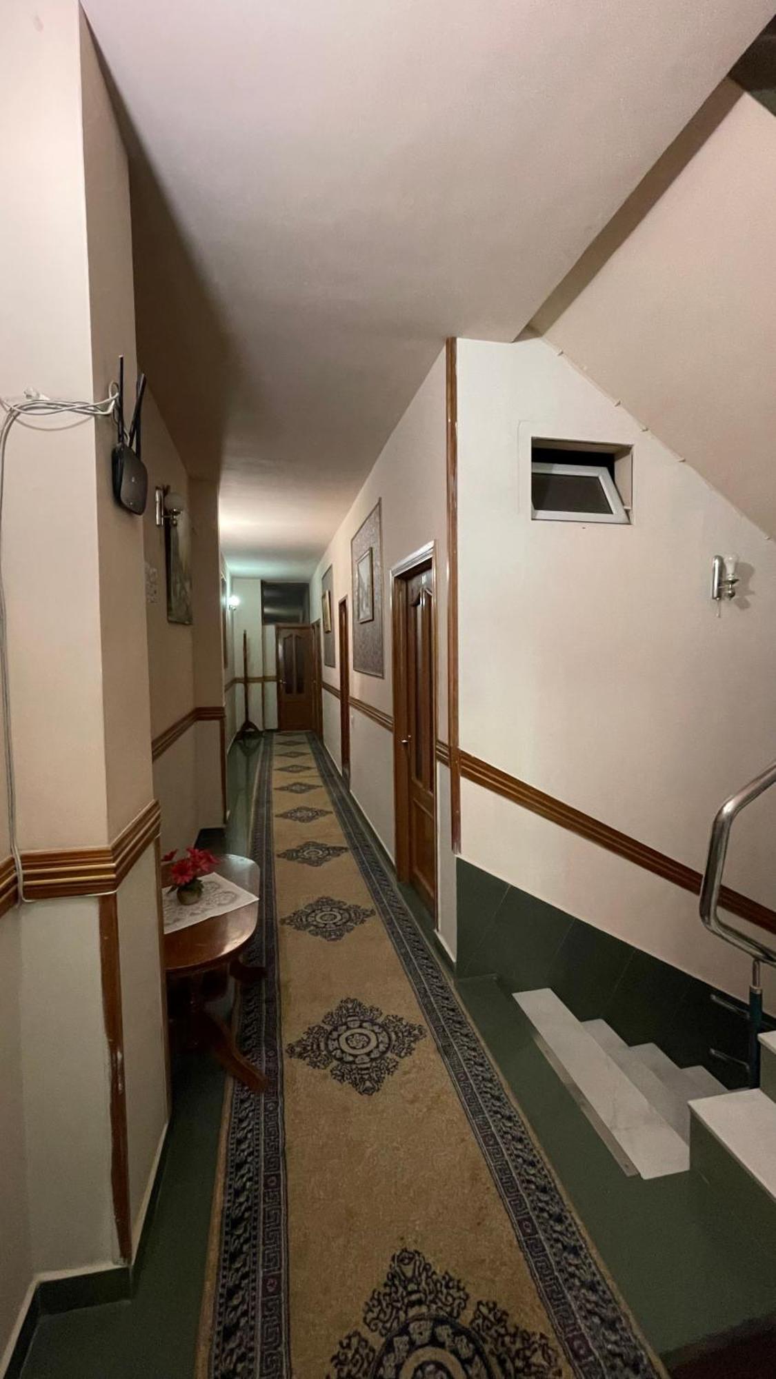 Citrus Guest House Yerevan Bagian luar foto